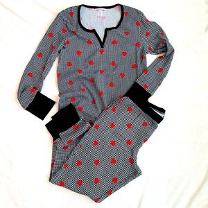 Victoria’s Secret Pajama Set Thermal Henley Valentine’s Two Piece Size Large
